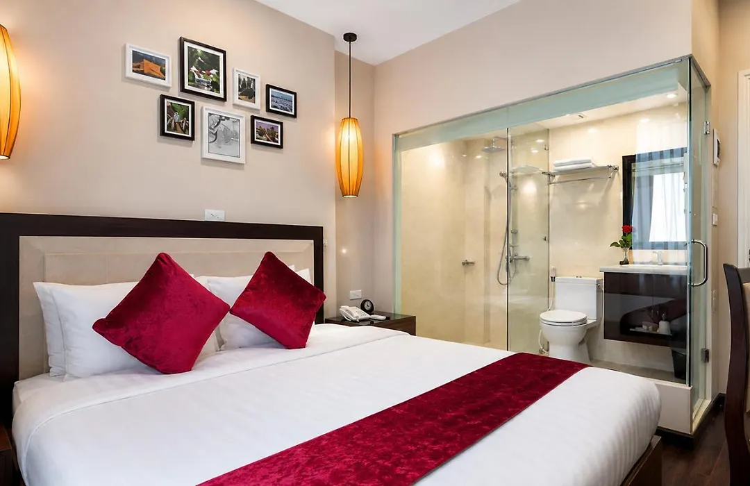 Golden Moon Suite Hotel & Travel-1